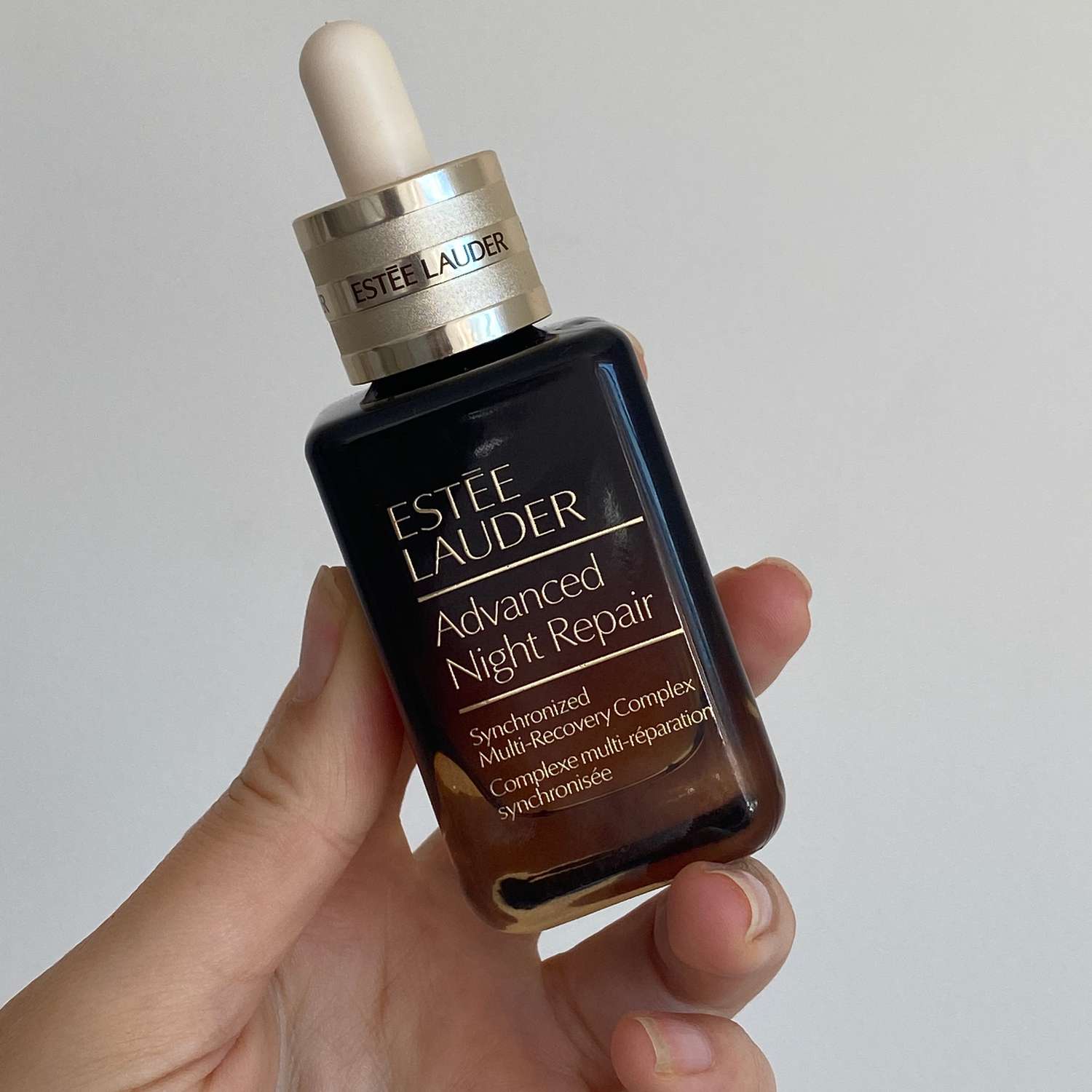 سرم کمپلکس ترمیم کننده و ضدچروک قوی استی لادر ESTEE LAUDER اصل مدل ادونس نایت ریپیر