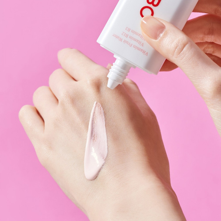 کرم ضدآفتاب ضدچروک و ویتامینه توکوبو SPF50