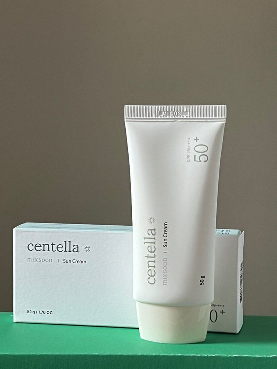 کرم ضد آفتاب مرطوب کننده و تسکین دهنده میکسون