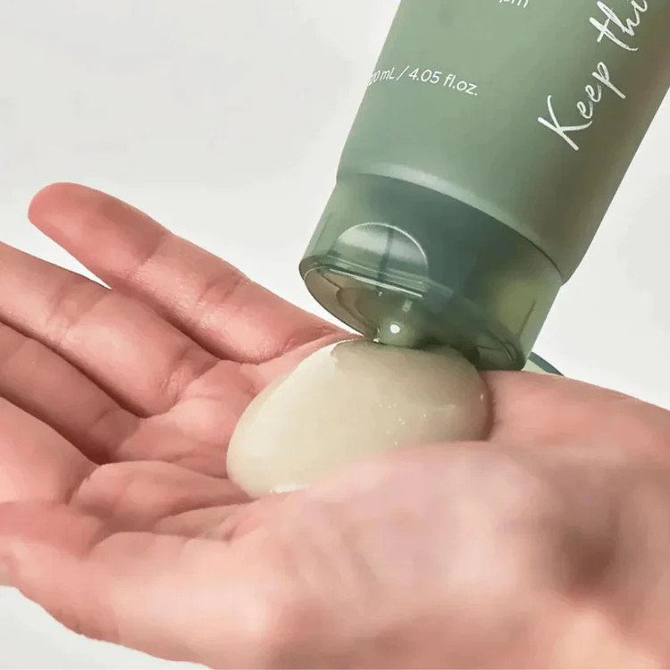 فوم شوینده پاک کننده عمقی منافذ آنوا |