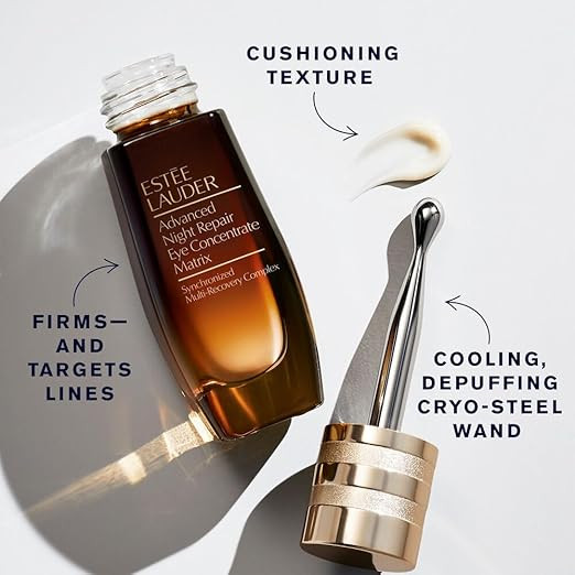 عکس محصول کرم دور چشم استی لادر ماتریکس اصل با اپلیکاتور استیل؛ بهترین گزینه برای خرید آنلاین محصولات استی لادر