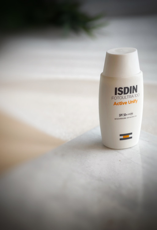 کرم ضد آفتاب ضد لک ایزدین مدل اکتیو یونیفای