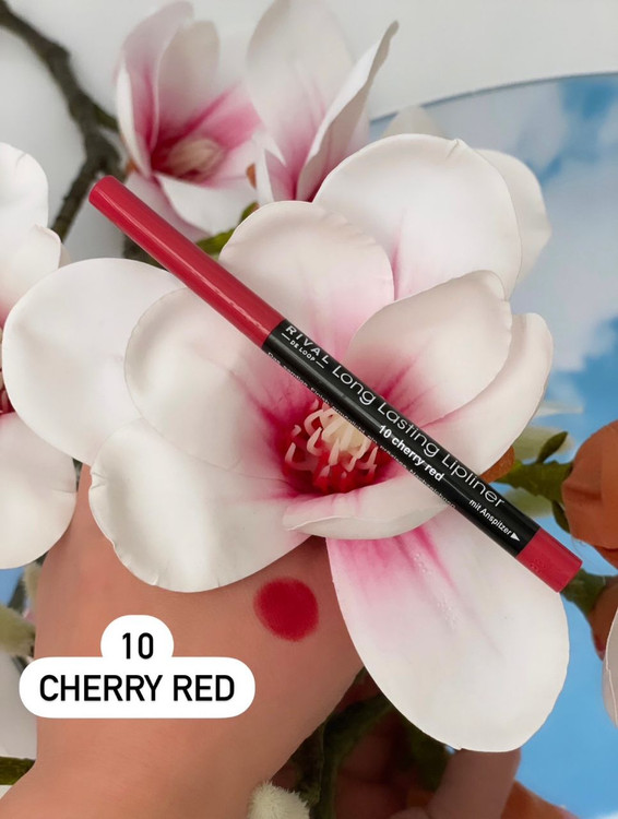 مقایسه رنگهای مداد لب ریوال؛ پوشش دهی کامل و یکدست روی لب