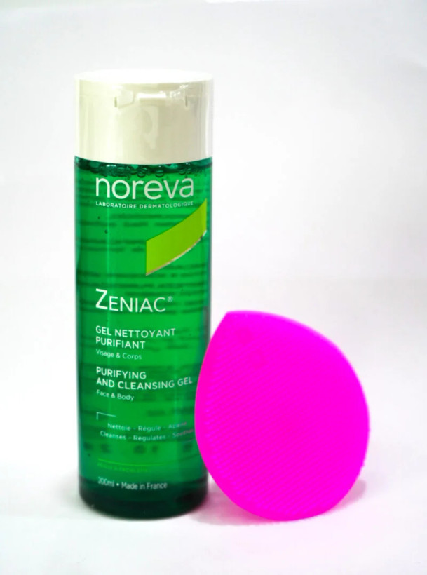 پاکسازی عمیق منافذ با ژل پاک کننده Noreva Zeniac